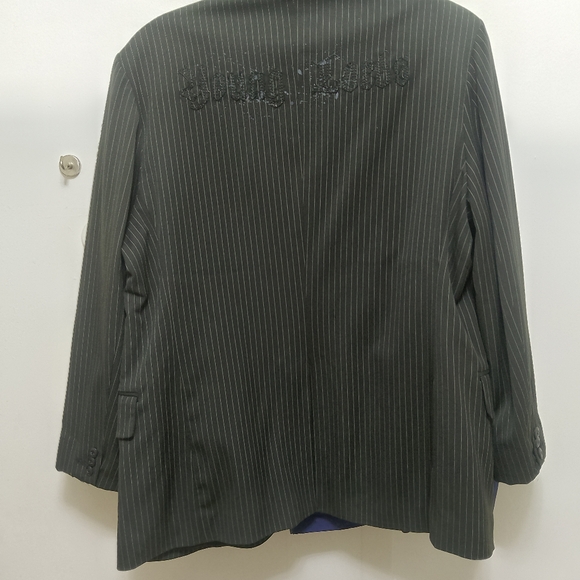 XL Subscript Blazer - Picture 3 of 13